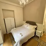 بيت ضيافة Aragona House